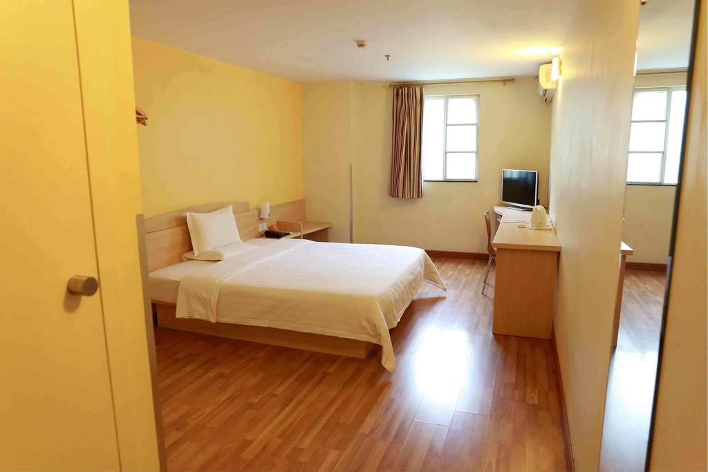 7Days Inn Chengdu Wuda Garden Habitación foto