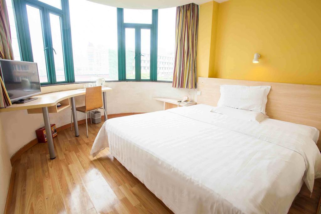 7Days Inn Chengdu Wuda Garden Habitación foto